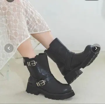 블랙 F 가죽 엔지니어 부츠 지나시스 미사용 새상품