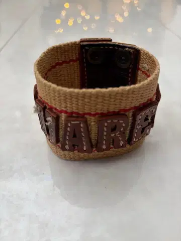 디스퀘어드 팔찌 리스트 밴드