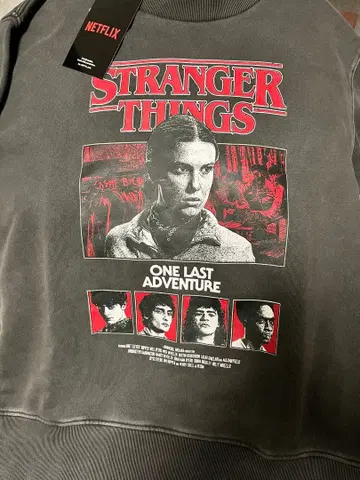 스트레인저 싱스 맨투맨 M 사이즈