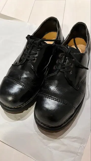 닥터마틴 메이드 인 잉글랜드 크레이지 봄