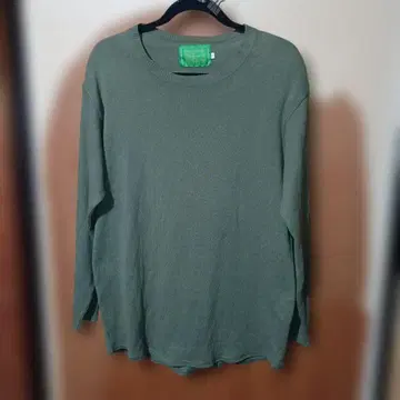SWEATERHOUSE 올리브 그린 니트 L 상당 스페인 밀리터리