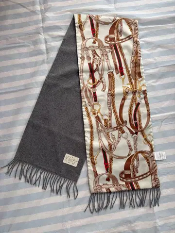 Chesty 마구 프린트 캐시미어 머플러 그레이