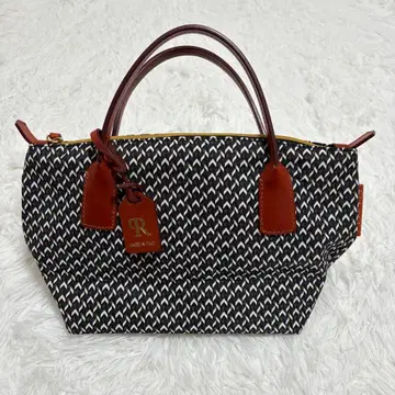 하자품 로베르타피에리 타타미백 나일론 가죽백