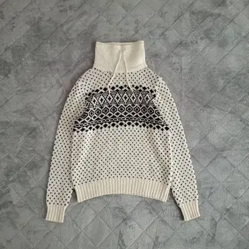 GAP 노르딕 니트 터틀넥 화이트