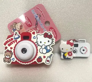헬로키티 카메라형 키링