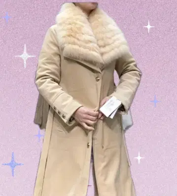 베이지 퍼 포함 롱 코트