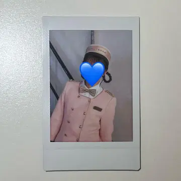 사토요시 우타노 런치 폴라로이드