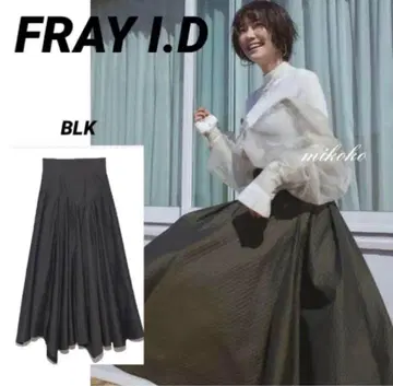 [새상품급] FRAY I.D/퀼팅 자카드 플레어 스커트