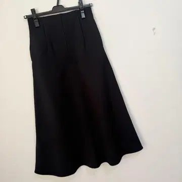 나노 유니버스 LB.03/허니콤 종이상자 플레어 스커트