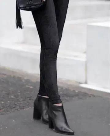 room306contenporary 벨로아 리브 레깅스 팬츠 블랙