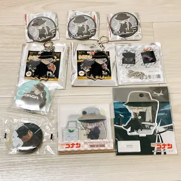 명탐정 코난 진 아크릴 스탠드 아크릴 키링 캔뱃지 10개