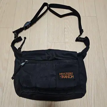 미스터리 랜치 클레이지 블랙 숄더백