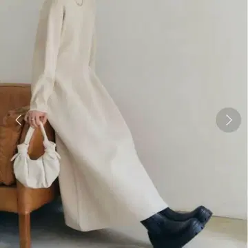 볼륨 스커트 크루넥 니트 원피스