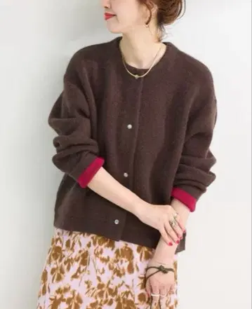 새상품 베이세스 재고 2층 스무스 편직 니트 블루종 브라운