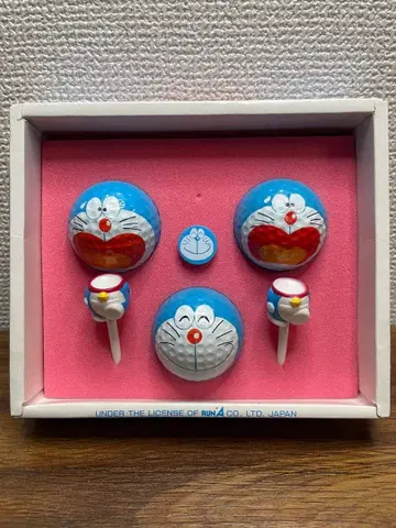 도라에몽 골프공 3개 티 2개 마커 세트