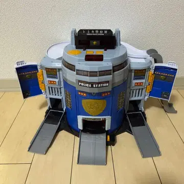 토미카 DX 폴리스 스테이션