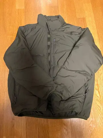 다이와 피어 39 미들러 다운 자켓 M 올리브색