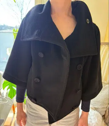 고무 블랙 더블 브레스트 숏코트