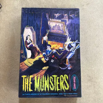 폴라라이츠 THE MUNSTERS