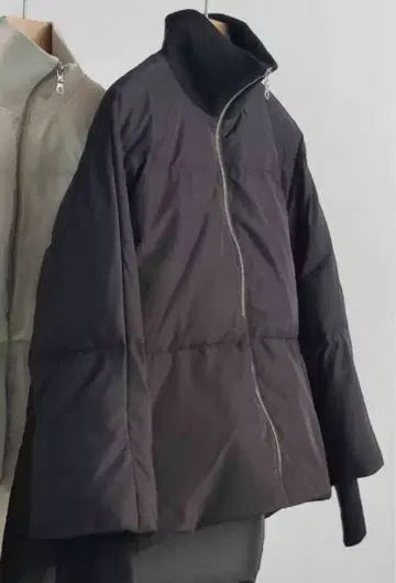 BEARDSLEY 지퍼 플레어 다운