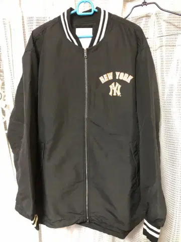 MLB 양키스 바시티 자켓 XL 사이즈 일본 국내 미출시 미사용 택 포함
