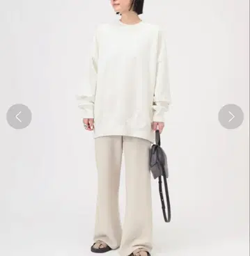 [ R JUBILEE/아르 쥬빌리 ] 오버 사이즈 크루넥 풀오버