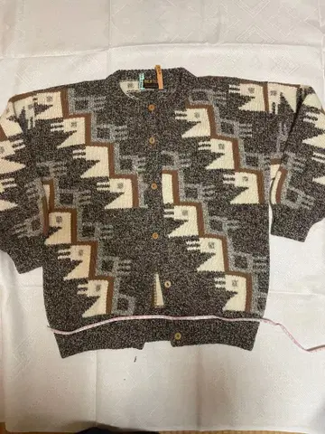 기하학 패턴 브라운 니트 가디건