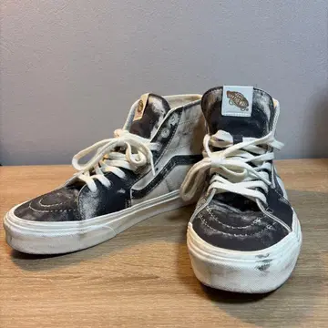 Vans Sk8-Hi 블랙/화이트 하이컷 스니커즈