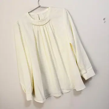 드레스킵 [ 출퇴근/세레모니에도 ] 펄 조 모티브 턱 블라우스