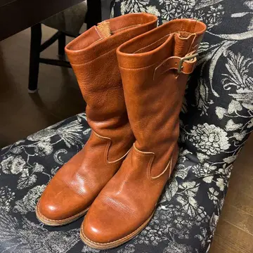 겐텐 브라운 가죽 버클 롱 부츠