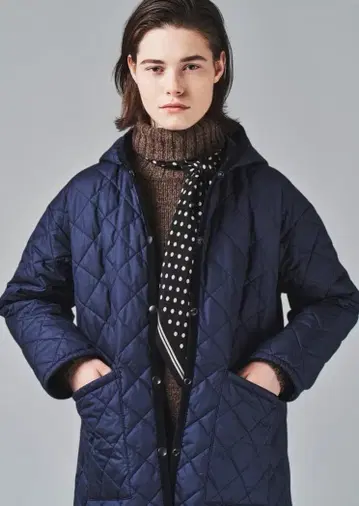 새상품 Auchincoal 퀼팅 코트 네이비 38 사이즈