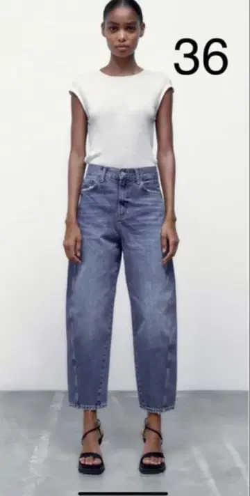 자라 ZARA MID RISE CARROT FIT TRF 데님 팬츠 36