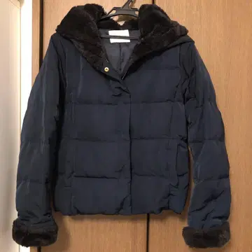 Discoat 네이비 퍼 포함 다운 자켓