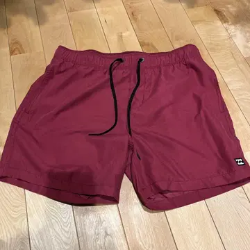 Billabong 버건디 숏팬츠 M