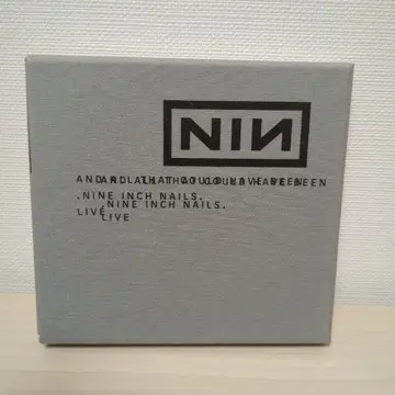 나인 인치 네일스