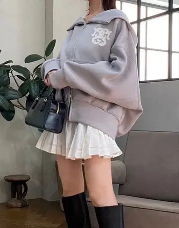 미개봉 새상품 snidel 스나이델 볼륨 후드티