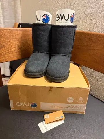 EMU STINGER LO 에뮤 무스탕 스팅거 로