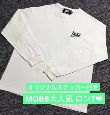 MOBB 긴팔 자수 롱 T [ 화이트 x 그린 ] 스티커 포함