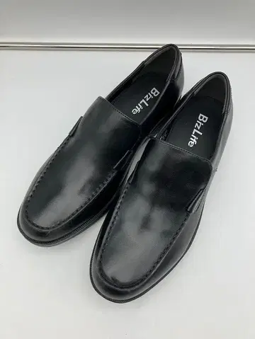 미사용 새상품 BizLife 블랙 가죽 로퍼 27.5 EEEE