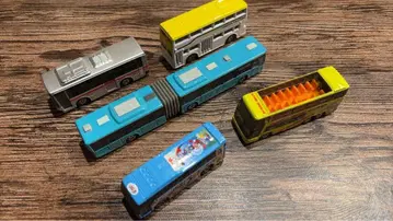 토미카 버스 세트