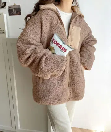 베이지 플리스 자켓 클래식 엘프