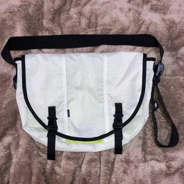 Cambas Wood 메신저 백 화이트/라임