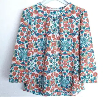 호코모모라 꽃무늬 블라우스