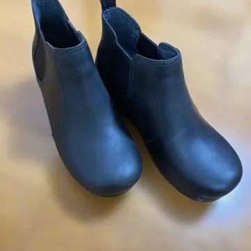 새상품 단스코 부츠 37