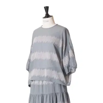 미나 페르호넨 rytmi 블라우스