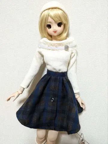 DD 돌피드림 화이트와 브라운 스커트 핸드메이드