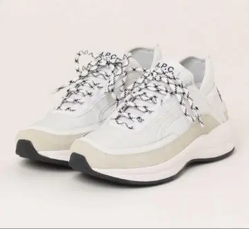 새상품급 A.P.C. 화이트 스니커즈 로고 38 완판
