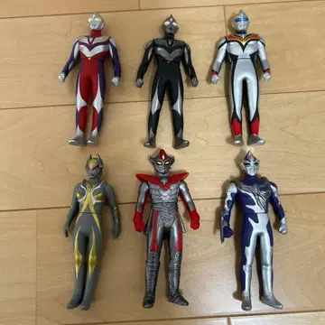 울트라맨 티가 피규어 6체 세트