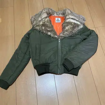 올리브 그린 MA-1 자켓 퍼 포함