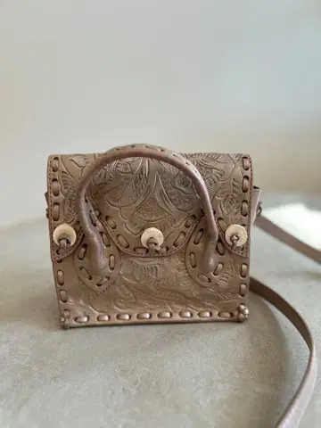 카빙 드라이브스 그레이스 콘티넨탈 미니 미니백